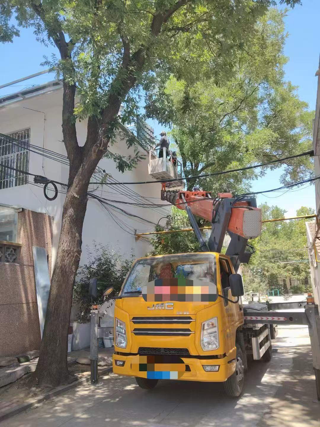 融安县高空作业车能吊装重物吗？最大承载多少公斤？